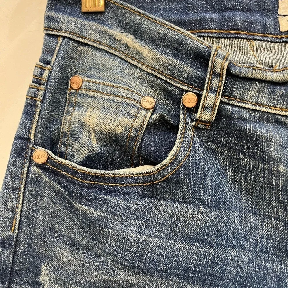 ONE X ONE-TEASPOON‎ DISTRESSED JEAN